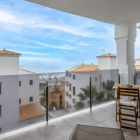 Accommodatie bij particulieren Luxurious With Sea Views Blue B2-103