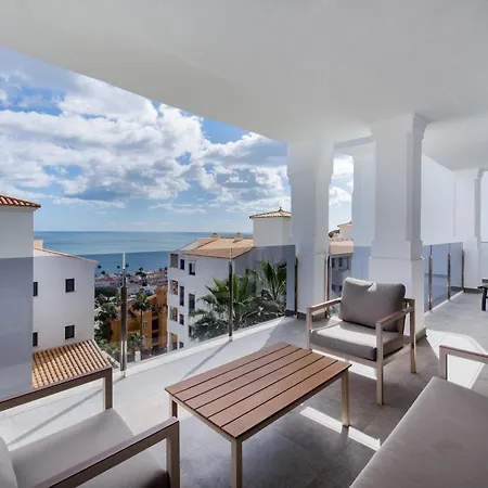 Luxurious With Sea Views Blue B2-103 Homestay *